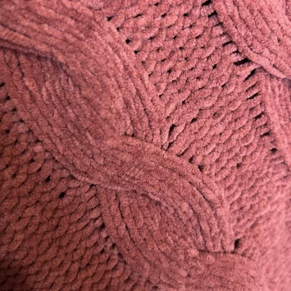 American Eagle Burgundy/Red Knit Sweater - Picture 5 of 10